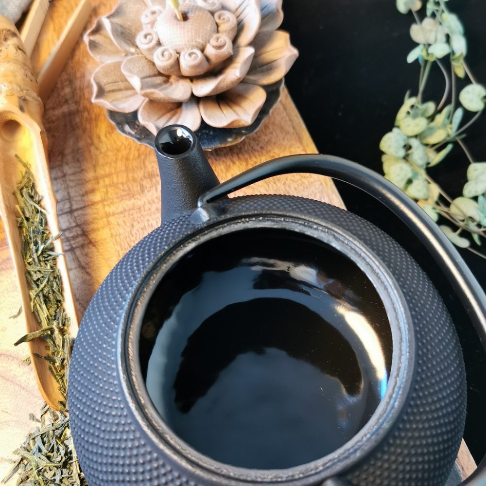 Iwachu Cast Iron Teapot Arare – Black 650ml